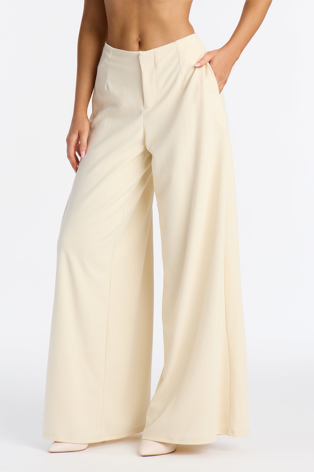 Cosette Crepe Super Wide Leg Trousers 33 - Ivory