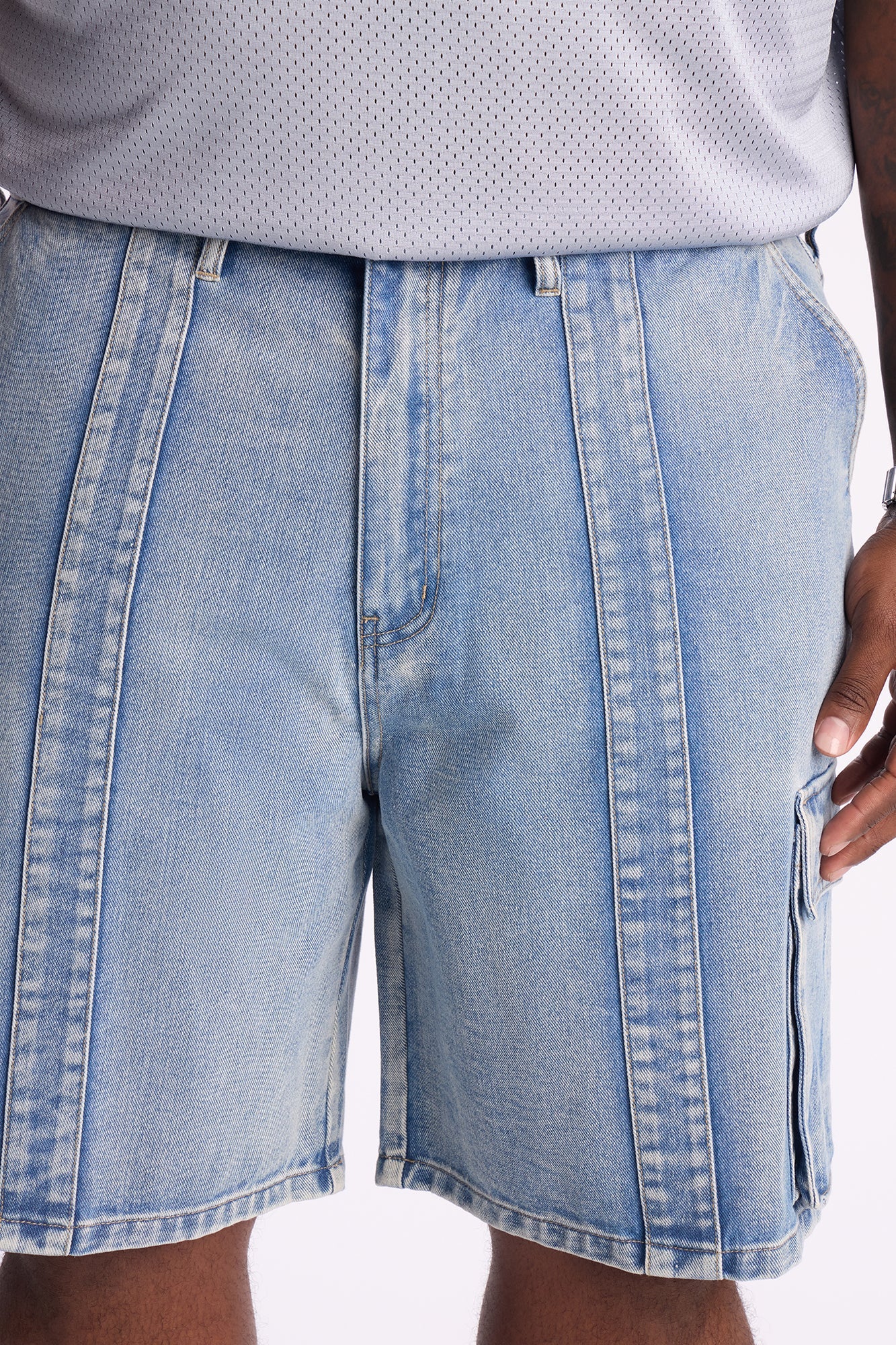 Relaxed Catch Me Camping Paneled Denim Cargo Short - Light Blue Wash