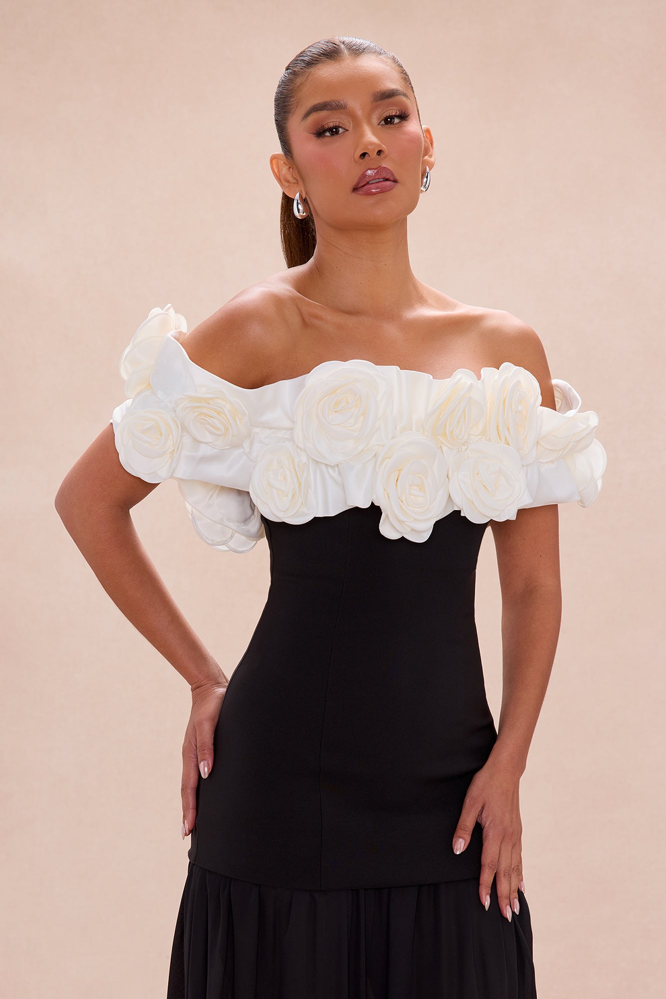 Julianna Drop Waist Rosette Gown - Black/White