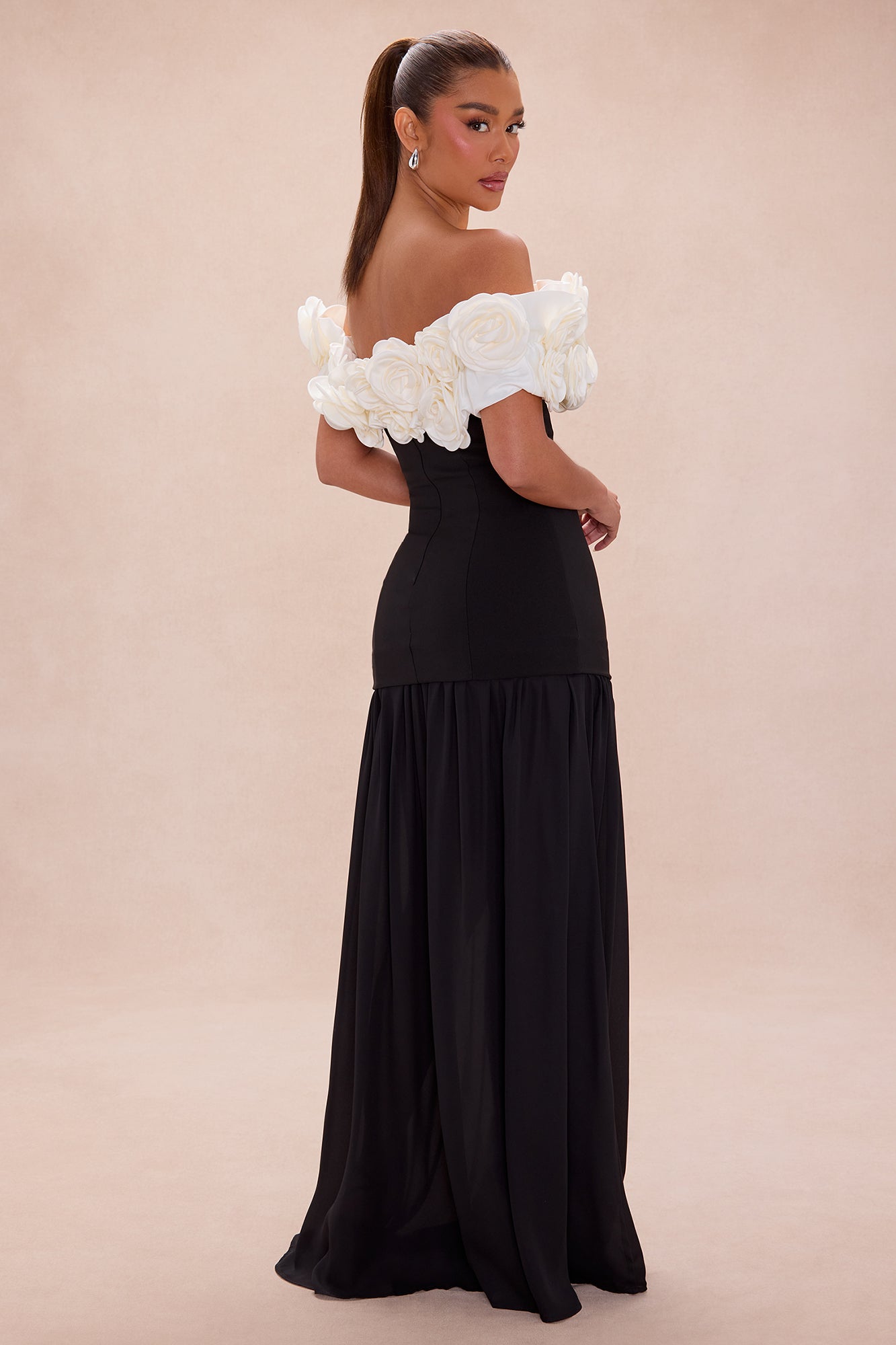 Julianna Drop Waist Rosette Gown - Black/White