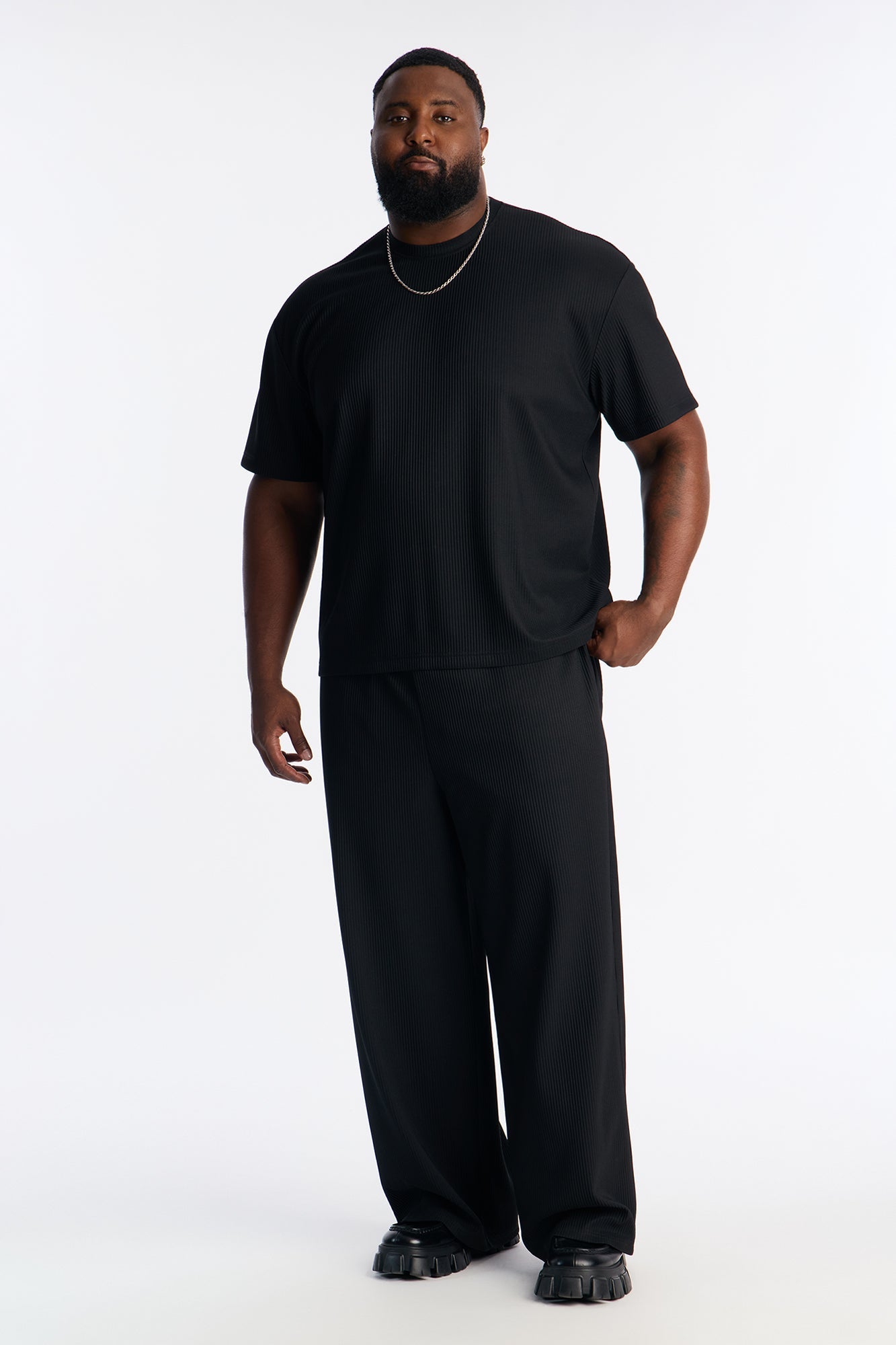 Show Up Relaxed Crewneck Tee - Black