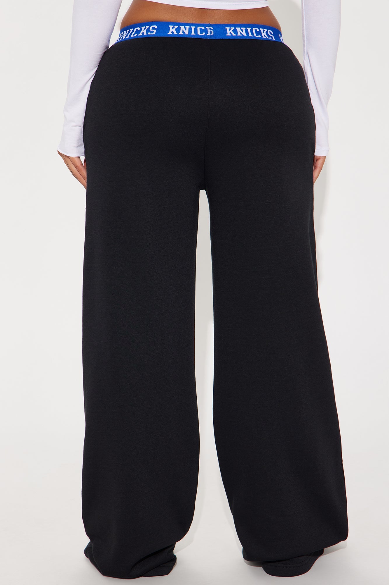 Knicks Free Throw Wide Leg Pant - Black