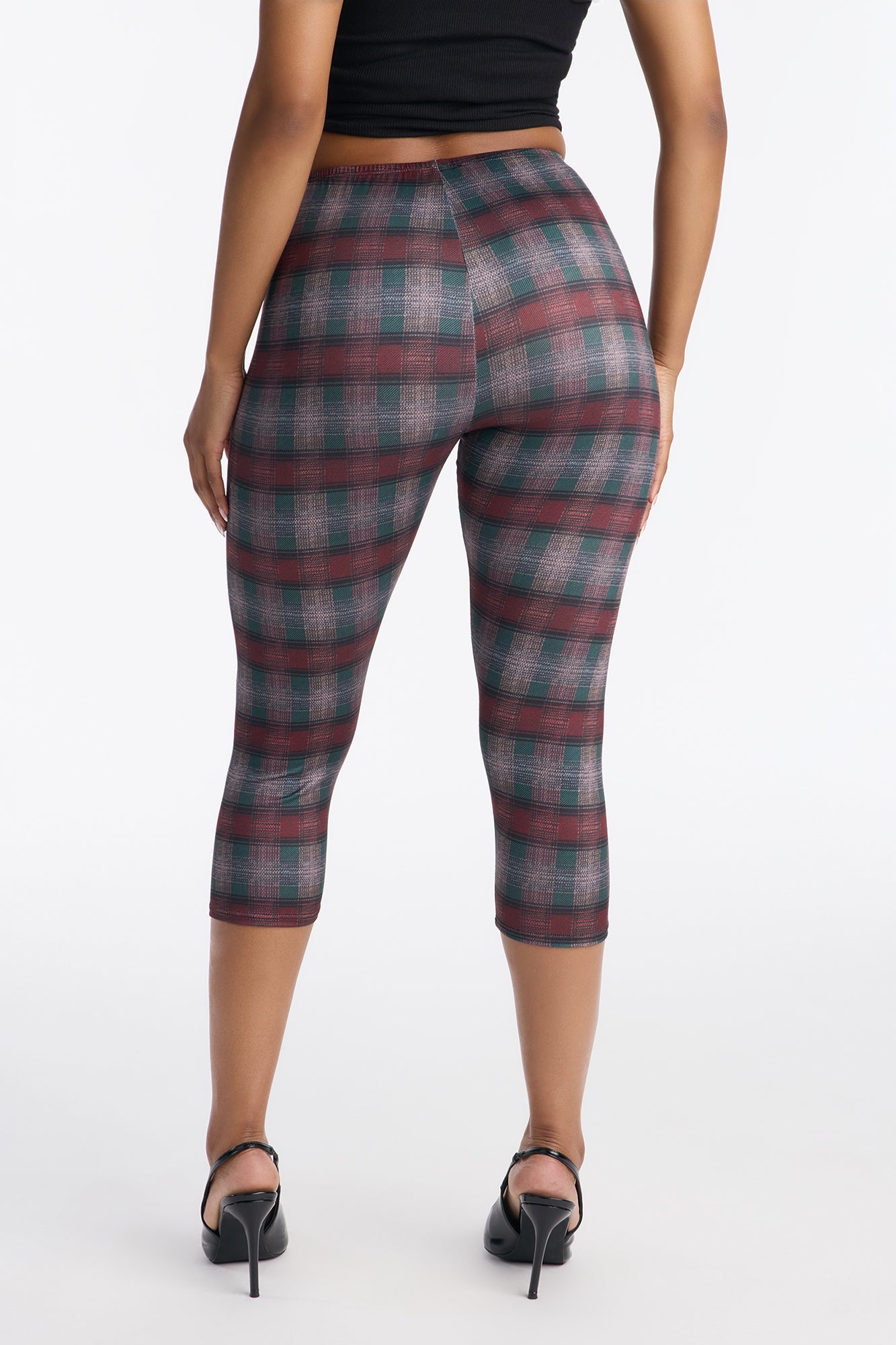 Rosalee Mid Rise Plaid Capri Legging 19″ - Burgundy/combo