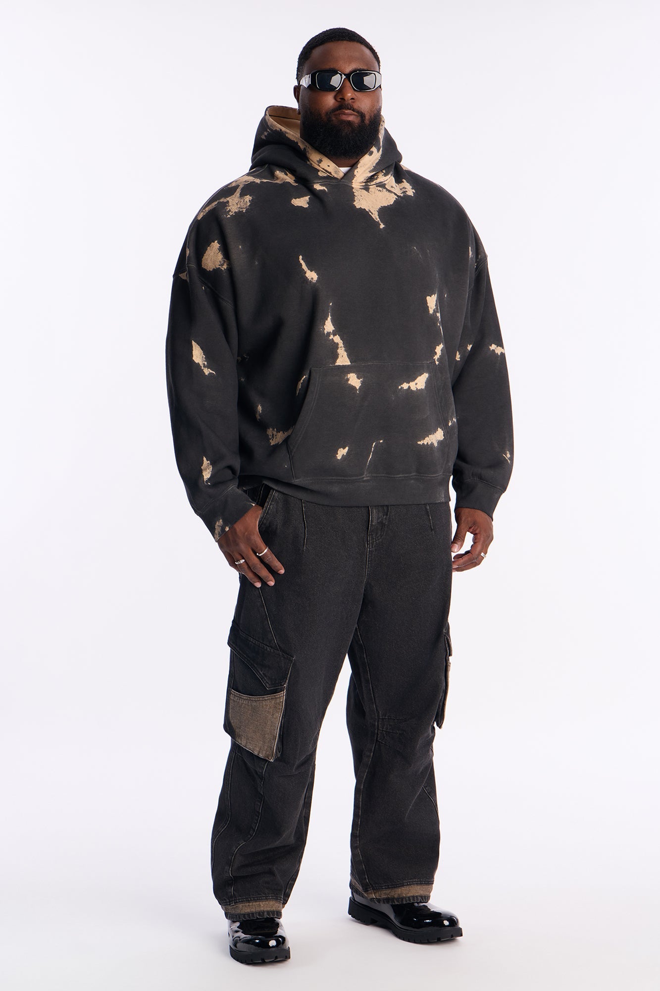 Bleach Oversized Heavyweight Hoodie - Black Wash