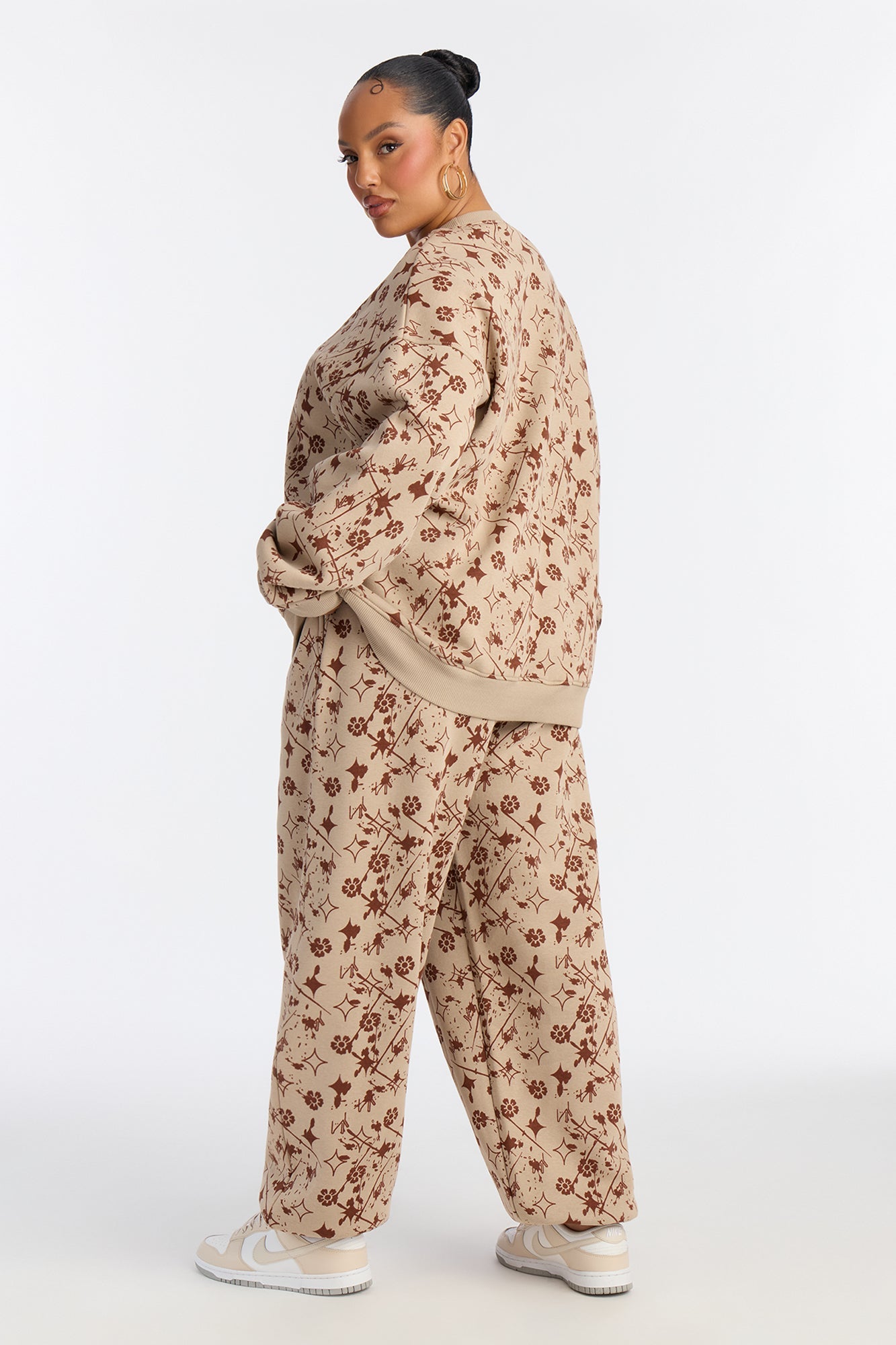 Signature Moves Fleece Jogger Set - Stone