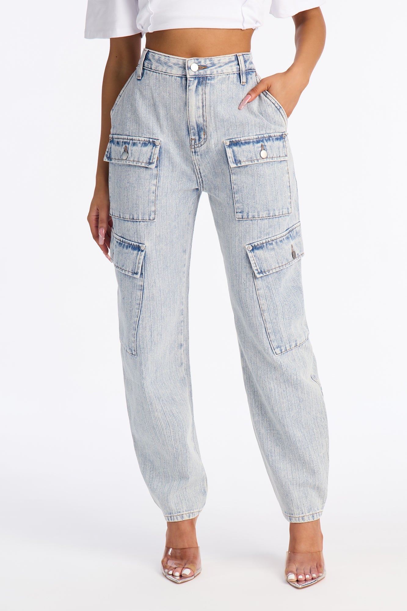 The Mid Town Cargo Jeans - Light Wash