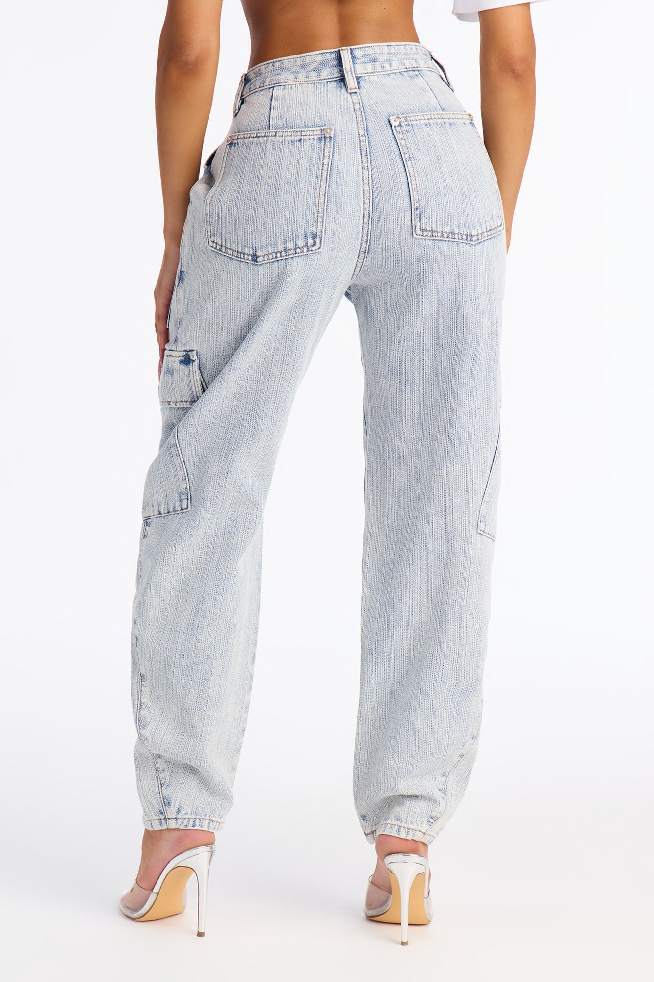 The Mid Town Cargo Jeans - Light Wash