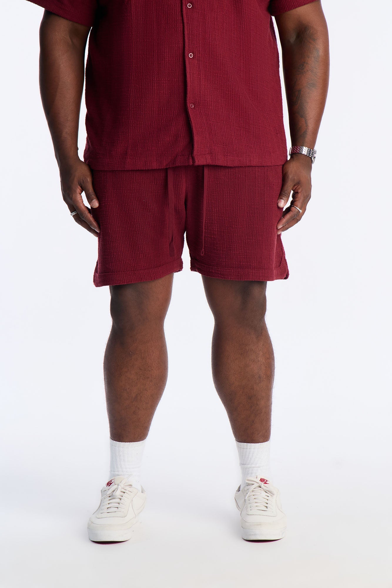 Dean Textured Short - Burgundy