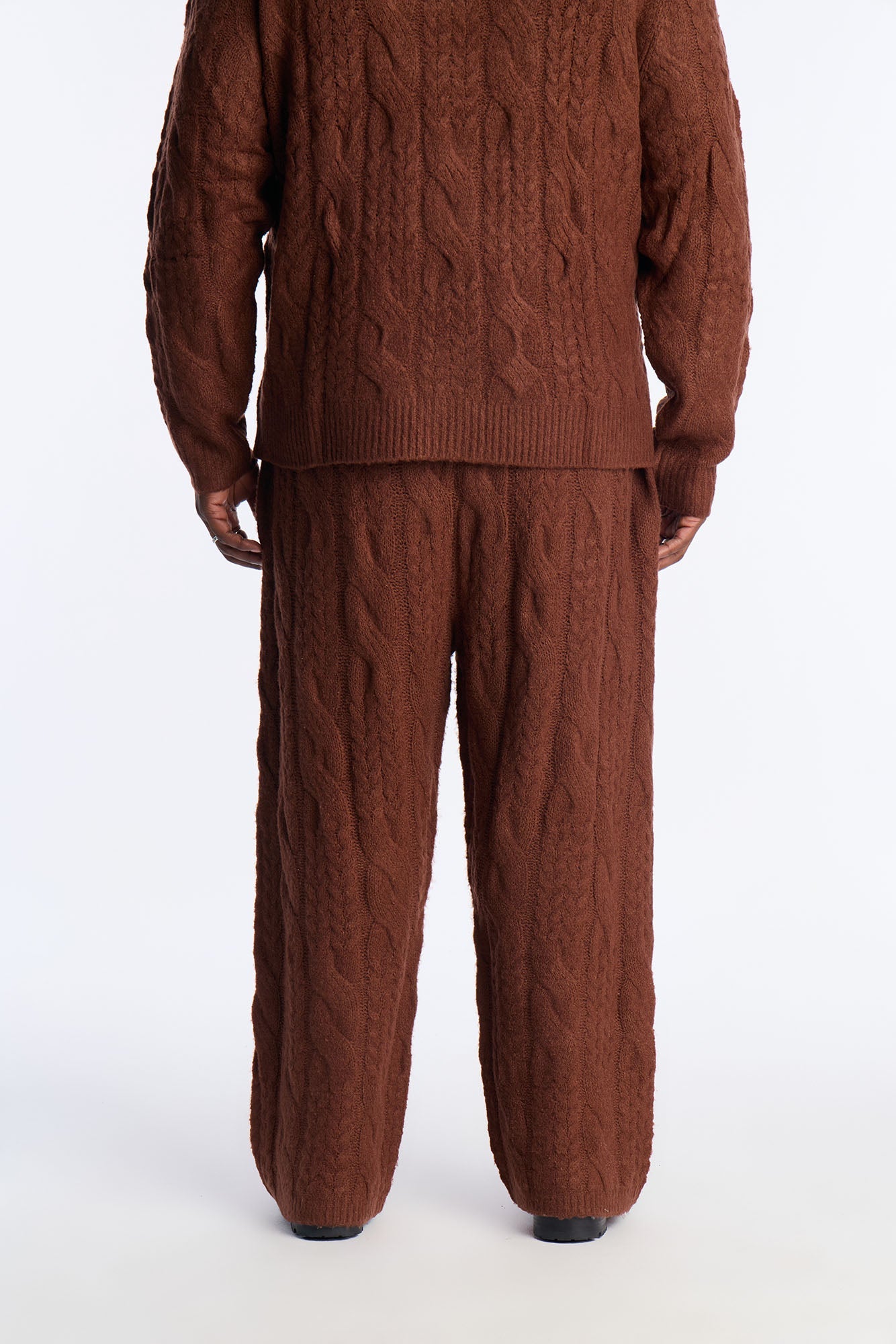 Day To Day Cable Knit Sweatpants - Brown