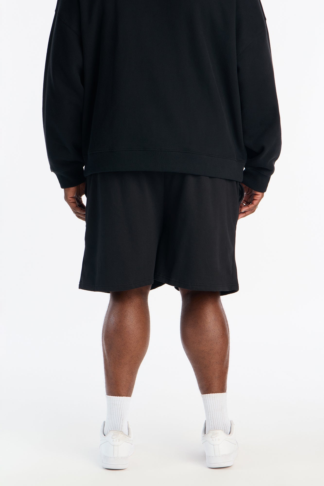 Low Light Sweatshorts - Black