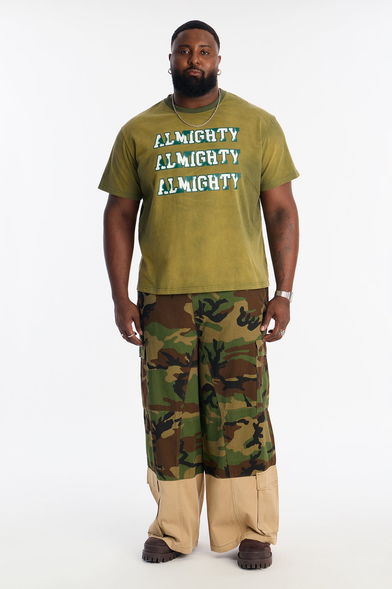 Wealthy Almighty Club Graphic Tee - Olive