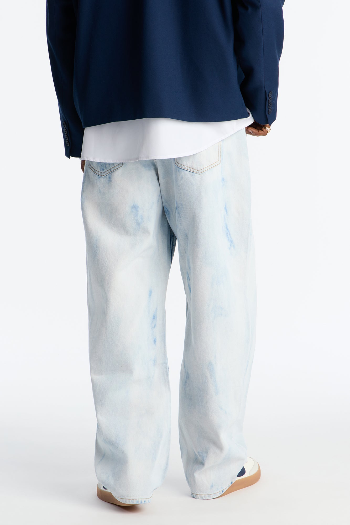 Barrel Bleach Belted Jean - Bleach Blue Wash