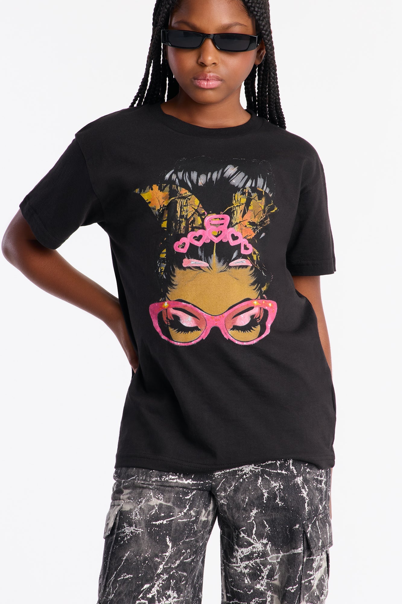 Mini In Her Camo Short Sleeve Graphic T-Shirt - Black