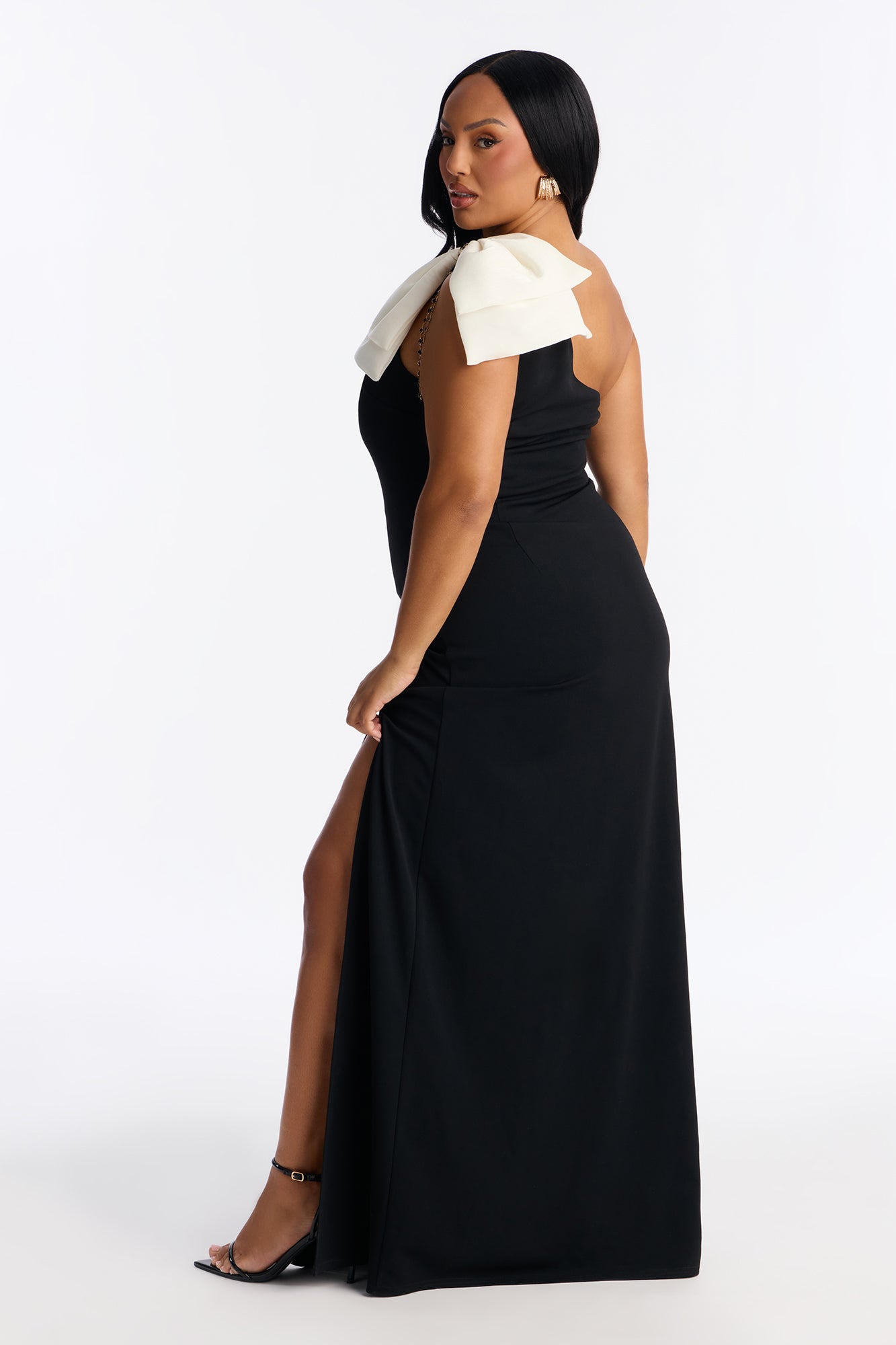 Sylvie One Shoulder Crepe Knit Gown - Black/White