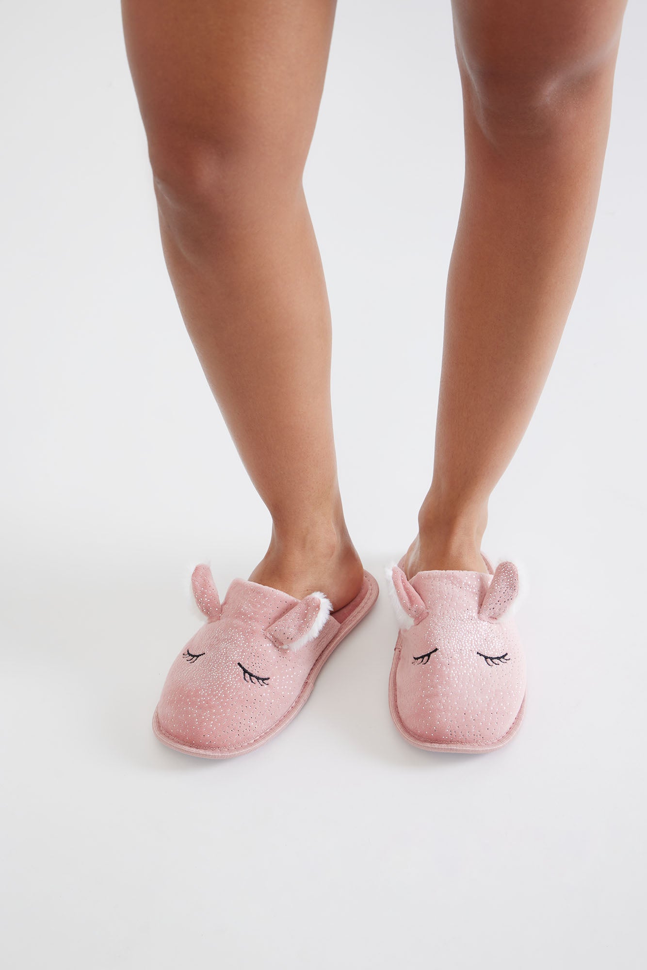 Very Cutesy Slippers - Pink