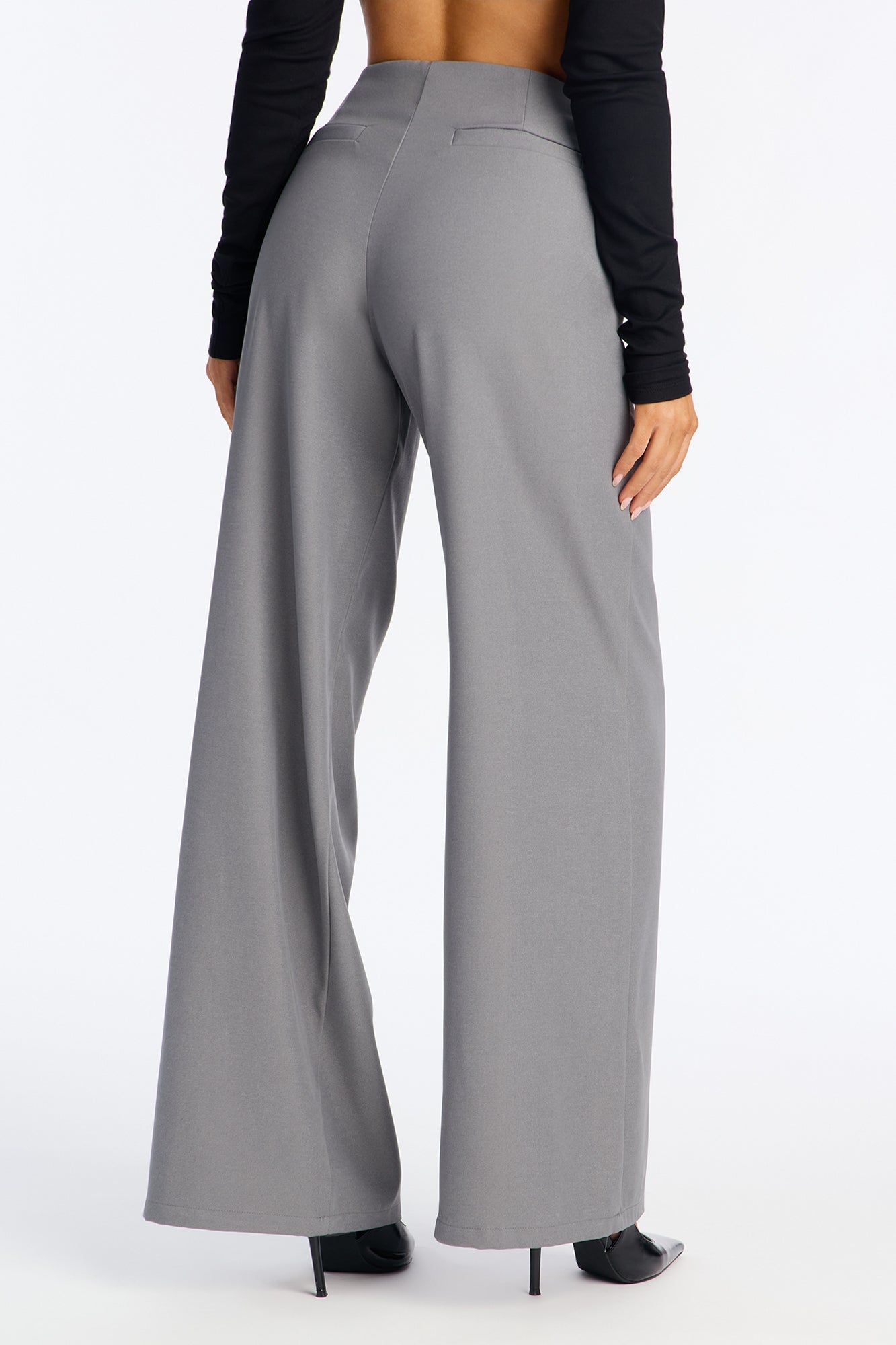 Subtle Slay Crepe Tie Waist Pant 33″ - Grey