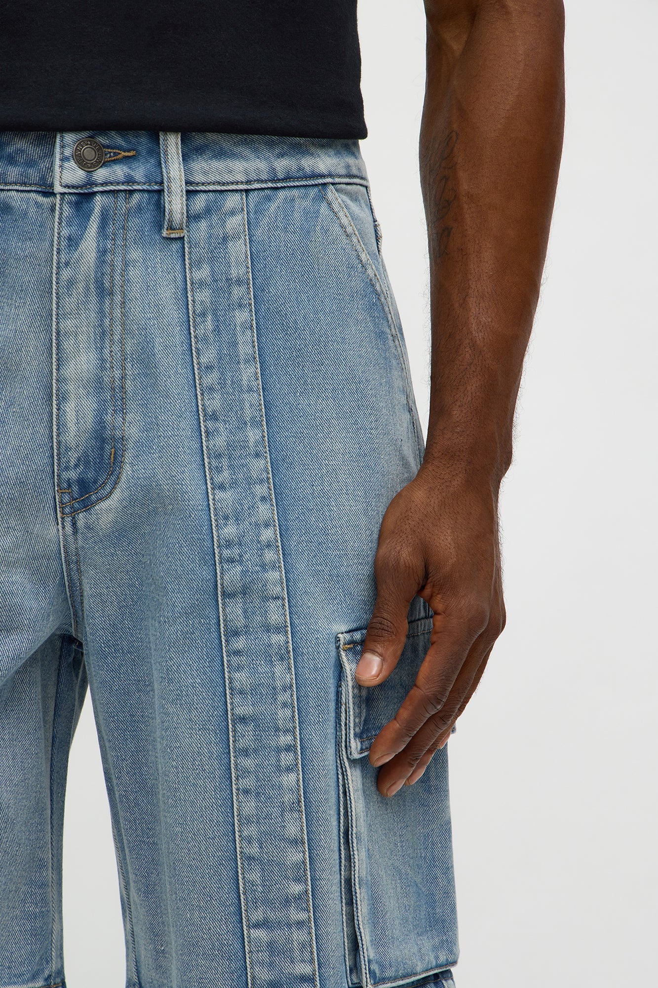 Relaxed Catch Me Camping Paneled Denim Cargo Short - Light Blue Wash