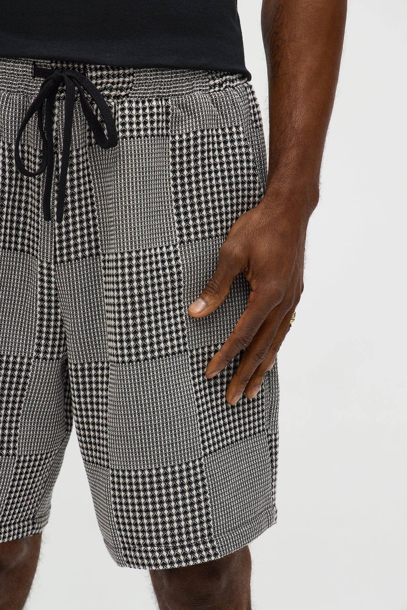Relaxed Get That Check Short - Black