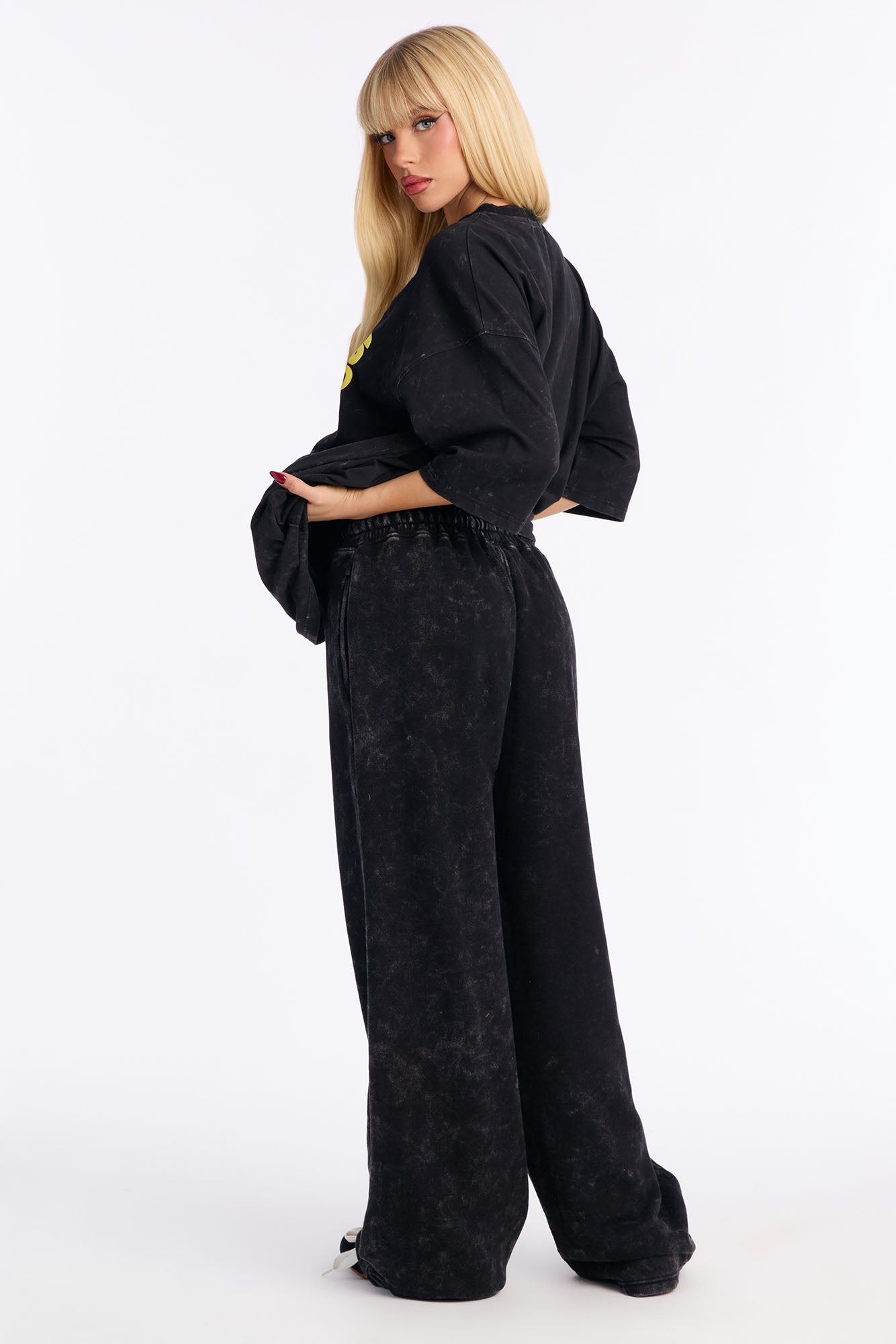 Happiness Looks Good On You Fleece Pant Set - Black