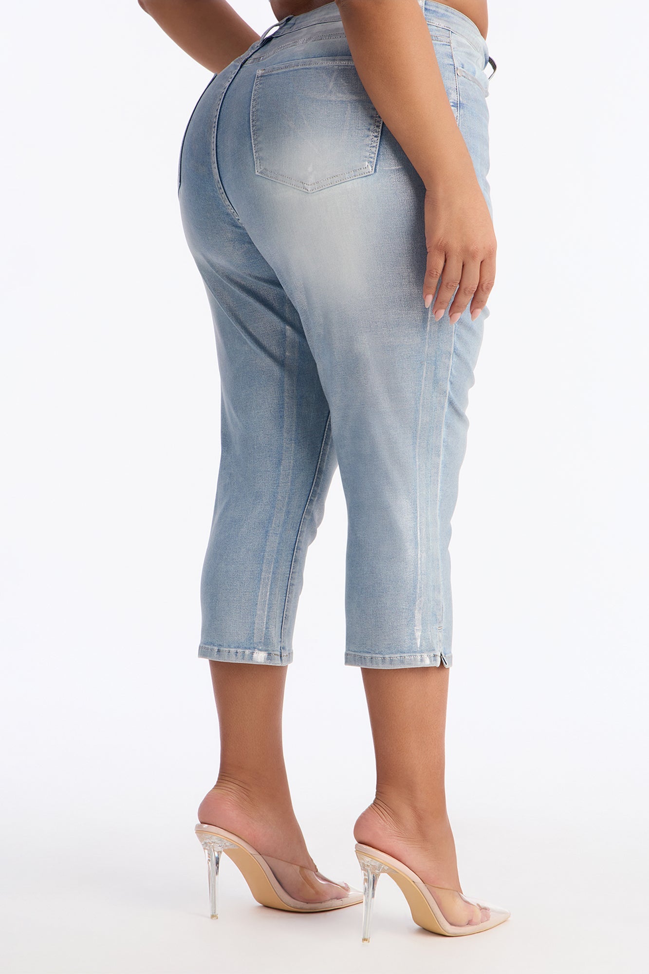 Luna Silver Foil Skinny Capri Jeans - Light Wash