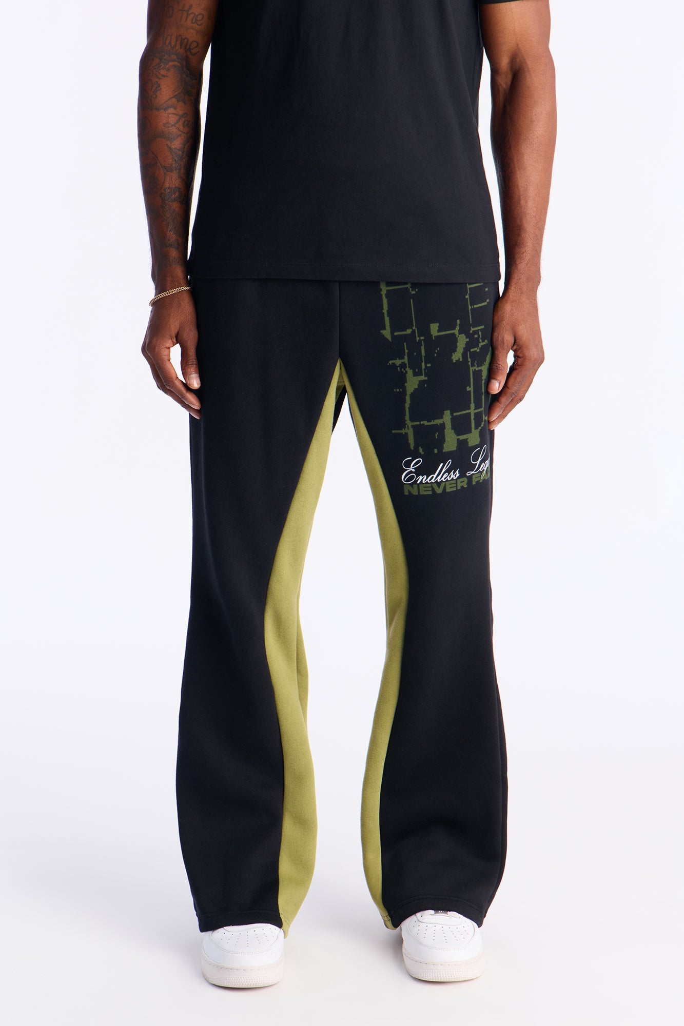 Broken Love Color Block Slim Flare Sweatpants - Black