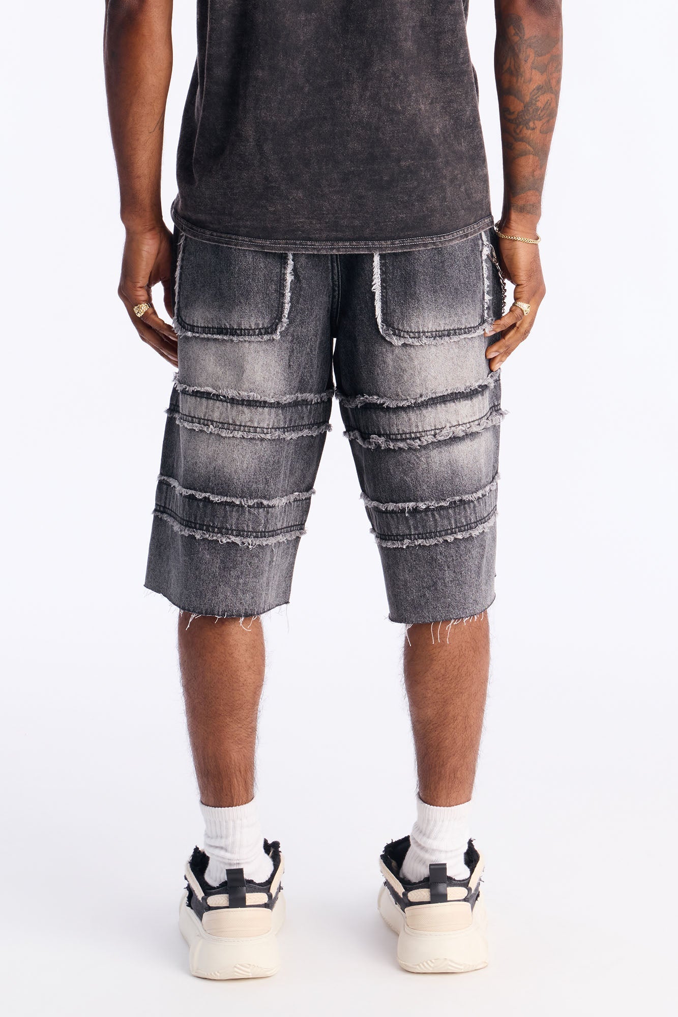 Baggy On My Fray Chain Denim Short - Black Wash