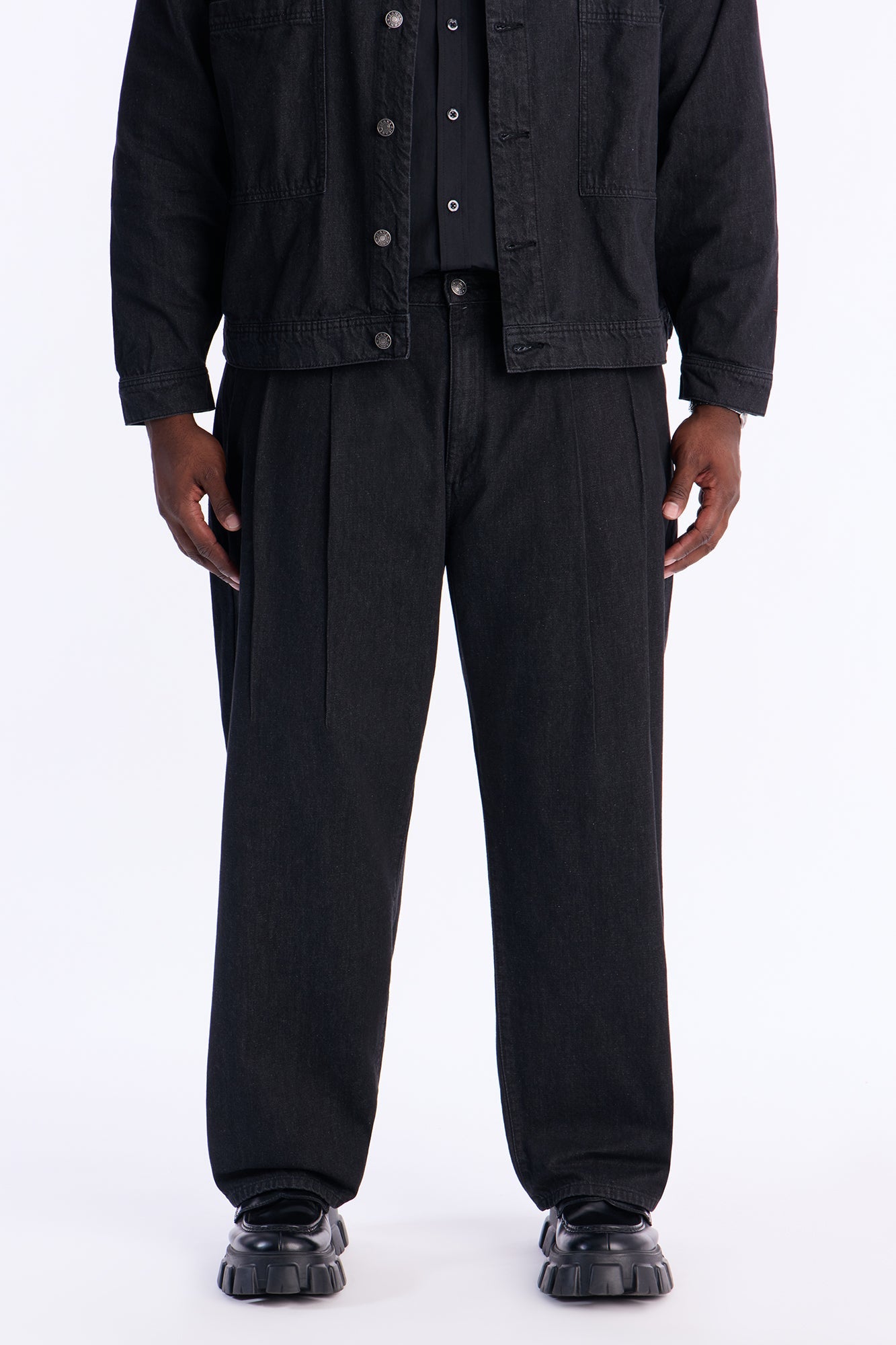Barrel Aime Pleated Jean - Black Wash