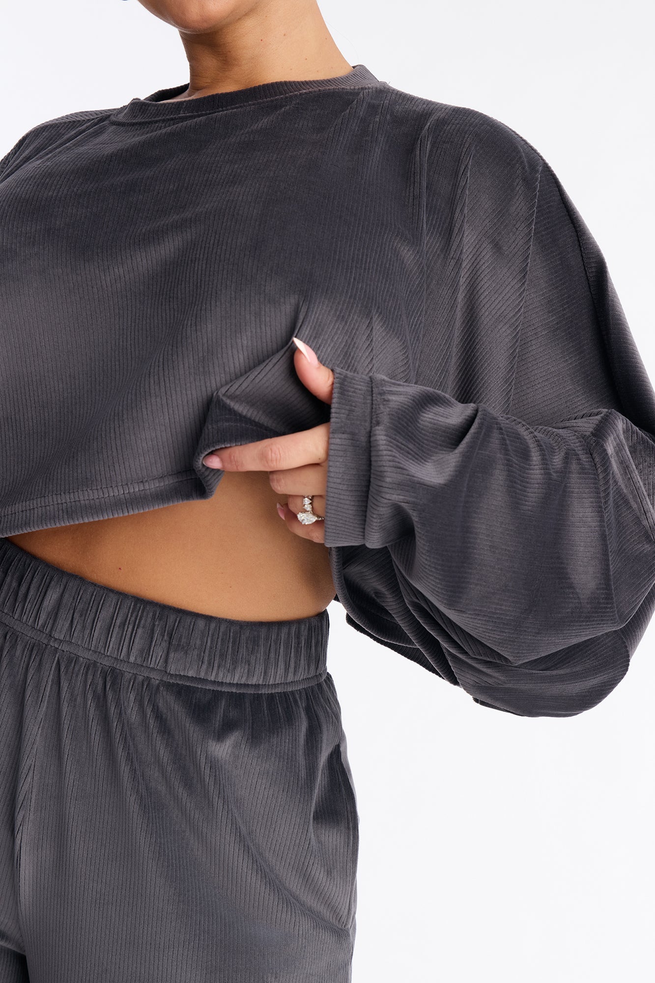 Vicky Ribbed Cropped Sweatshirt Crewneck - Charcoal