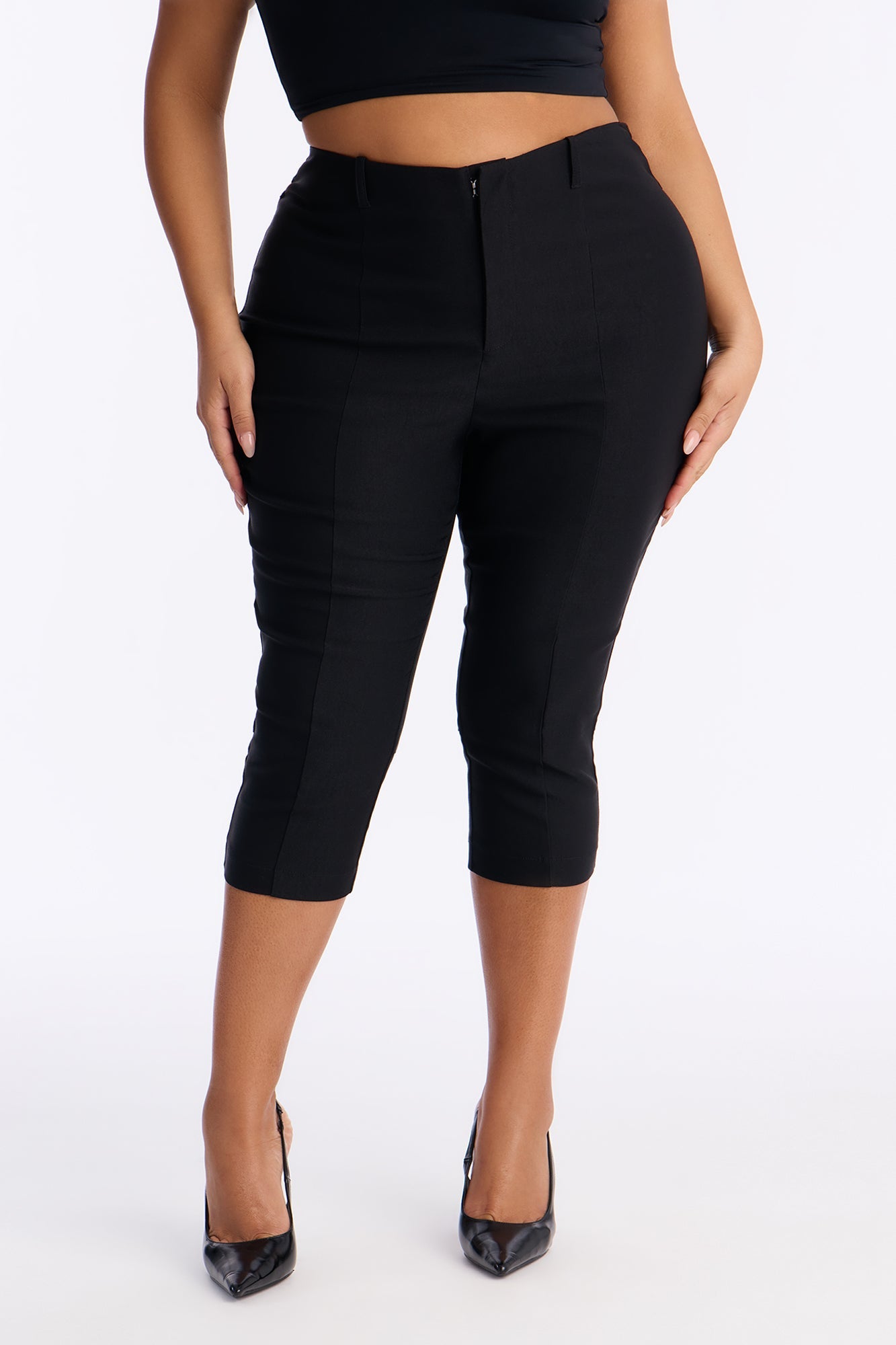 Office Siren Capri Pant - Black