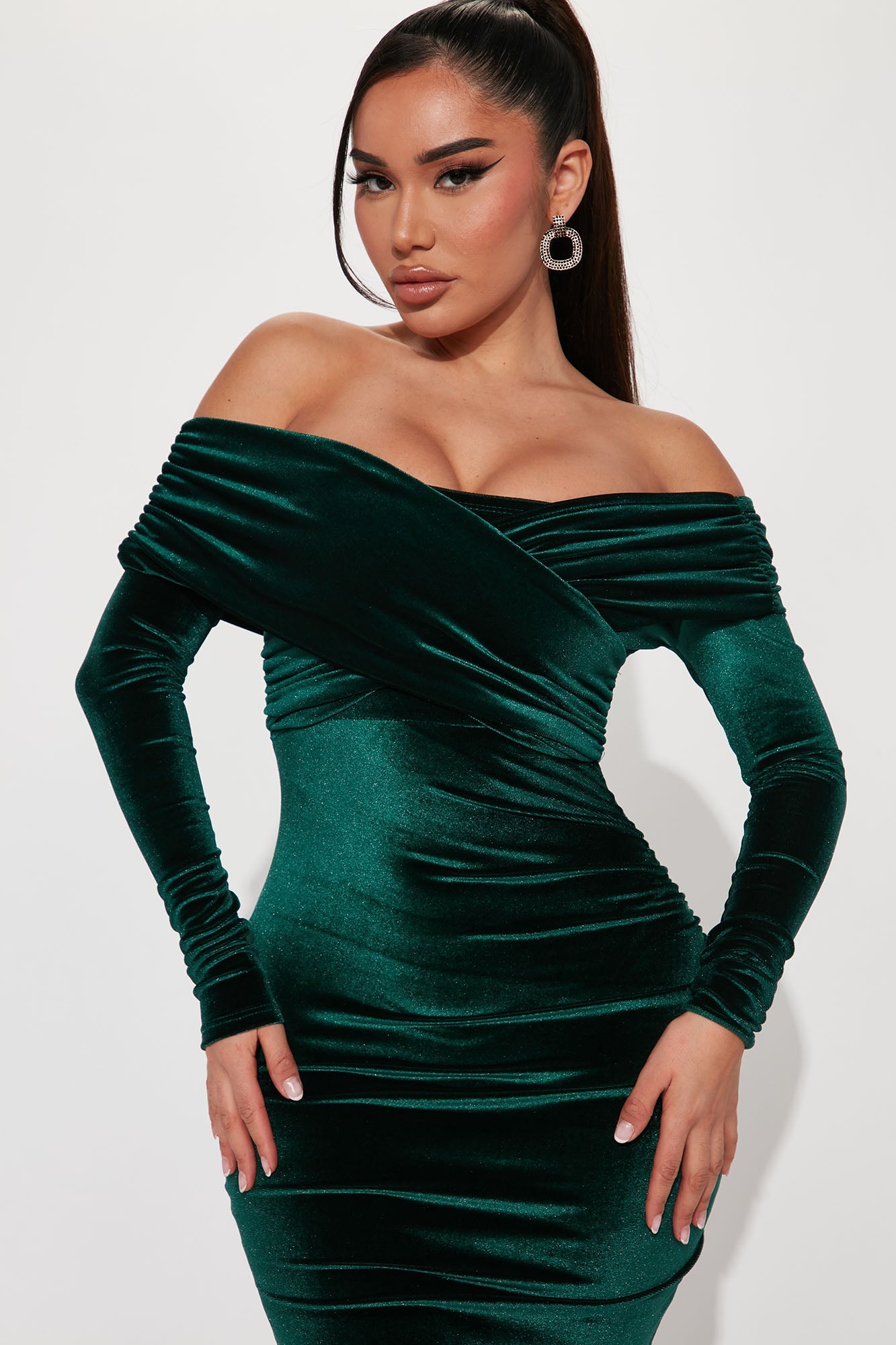 Ignore The Romance Velvet Midi Dress - Hunter