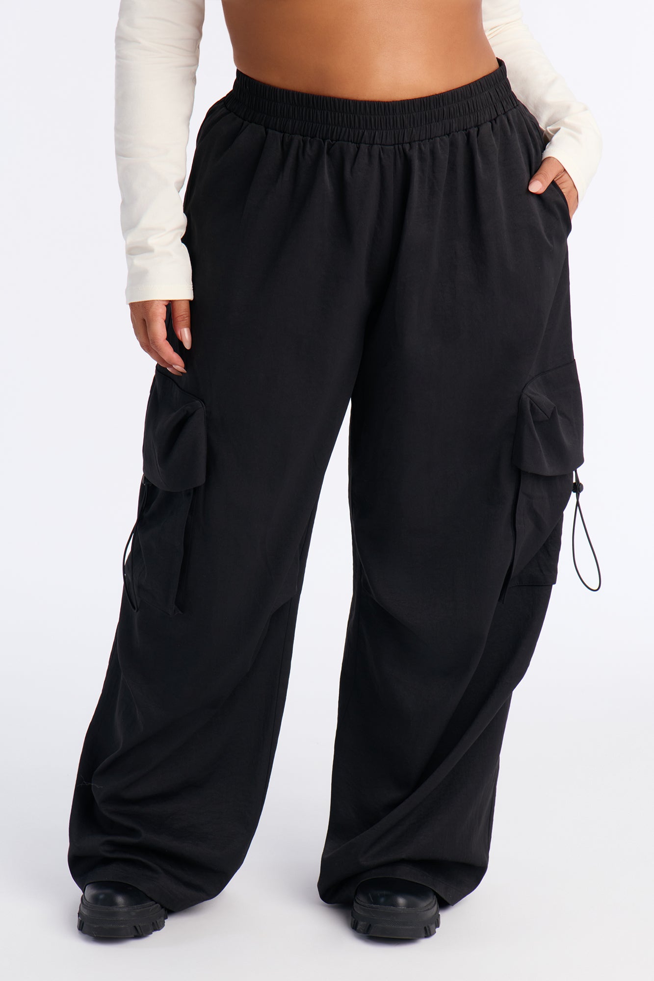 Coffee Break Wide Leg Pant 32″ - Black