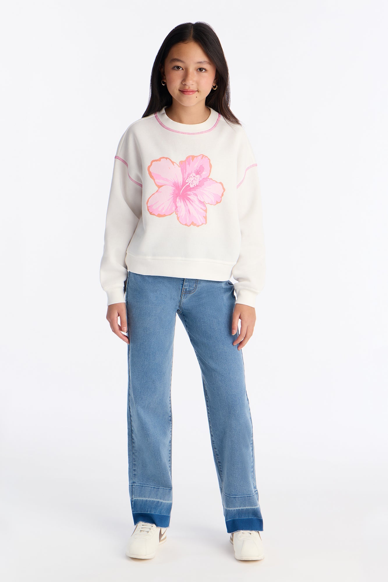 Mini Lovely Flower Crew Neck Sweatshirt - White