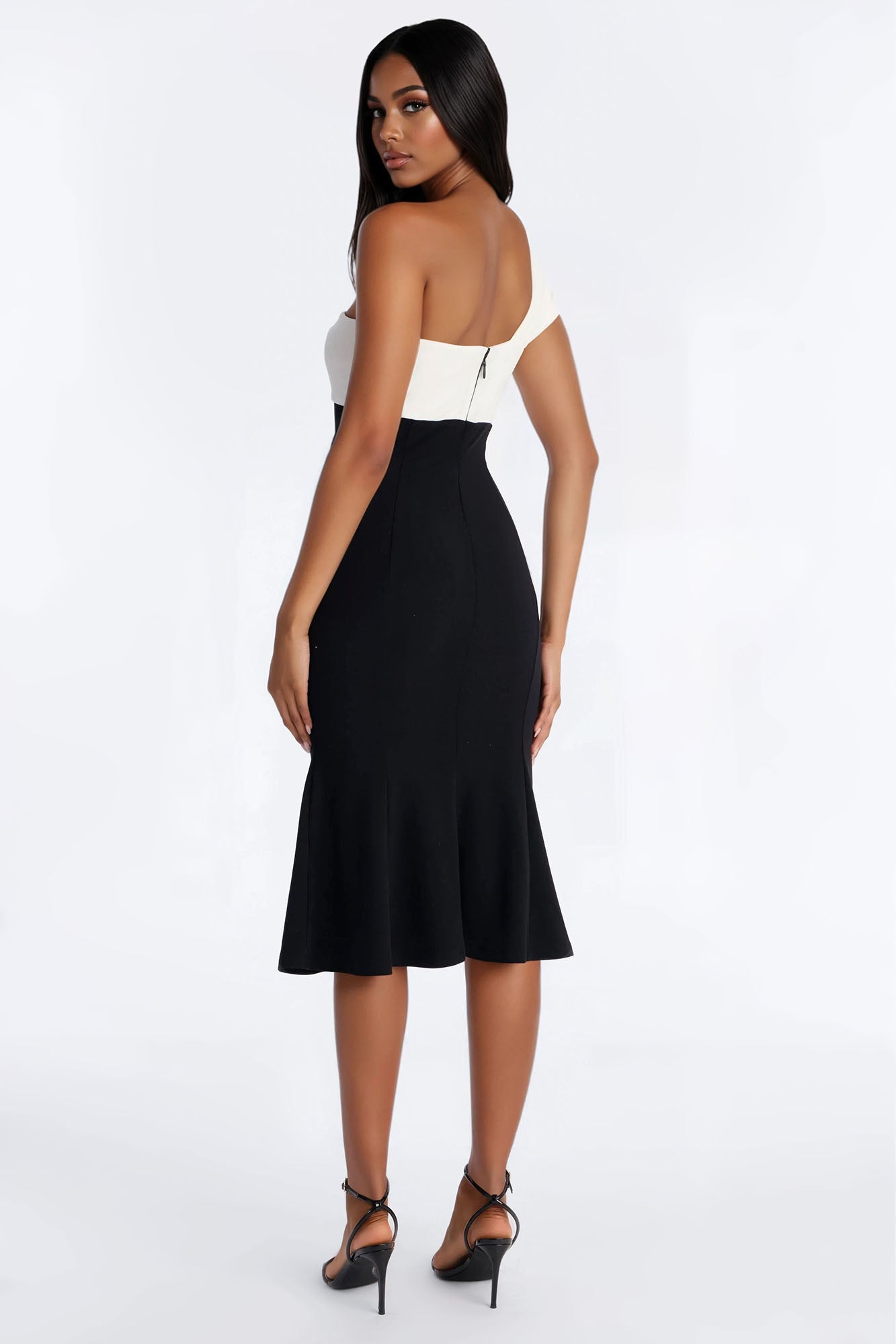 Amora Contrast Midi Dress - Black/White