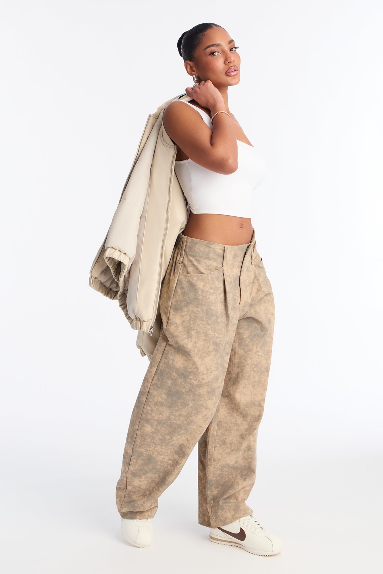 Kian Mid Rise Cloud Print Barrel Leg Pant 29″ - Taupe/combo