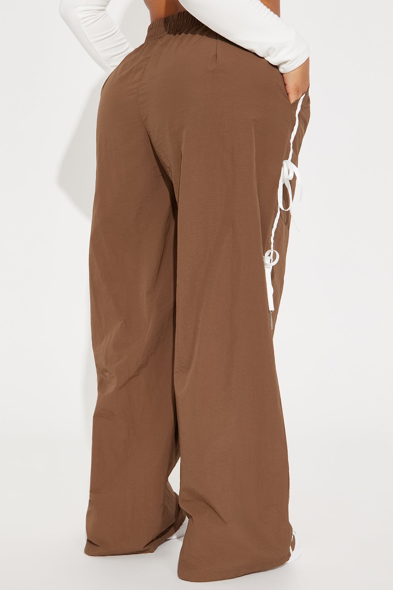 Cindy Windbreaker Track Pant - Chocolate