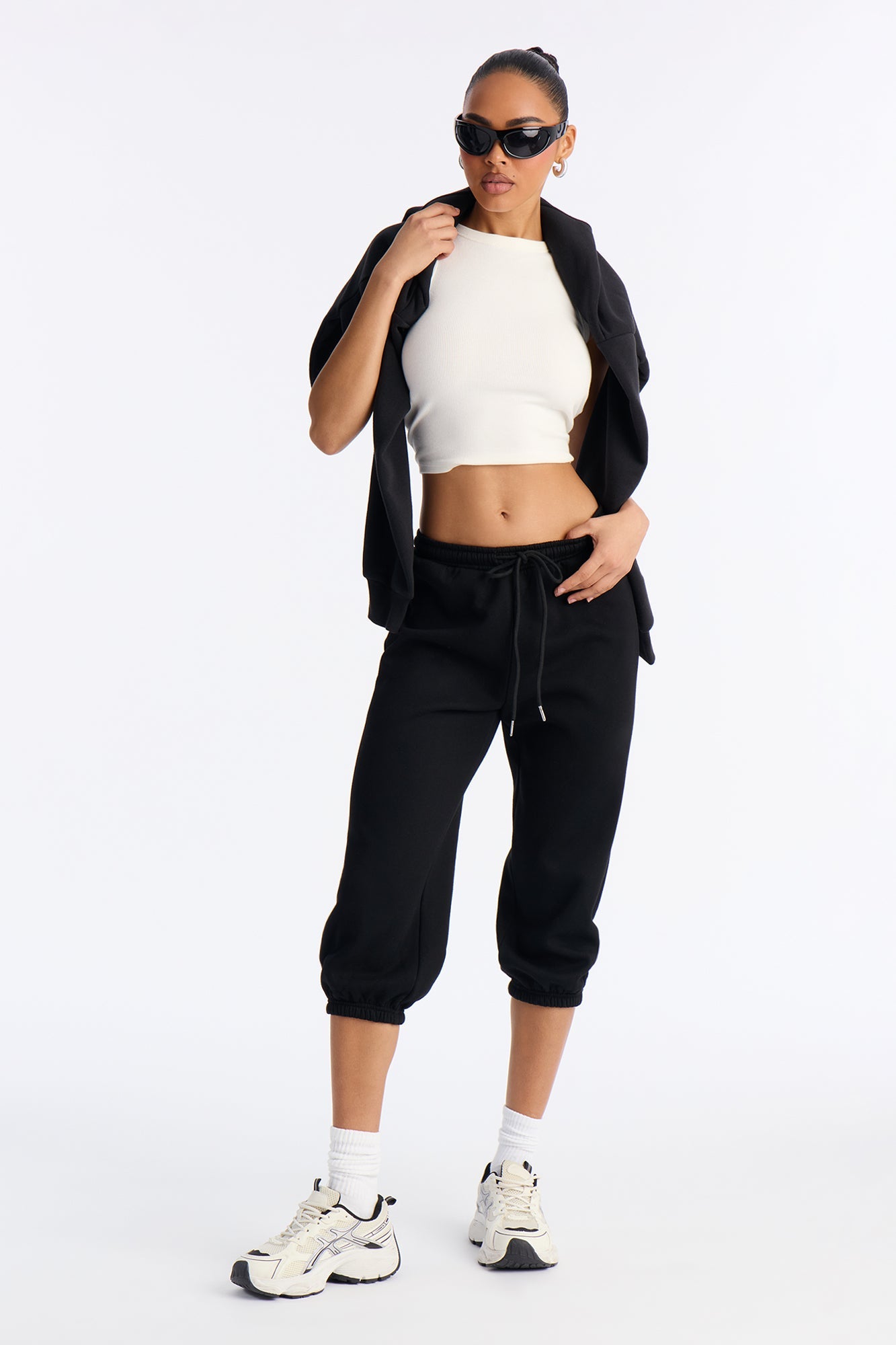 Taylor Low Rise Capri Jogger - Black