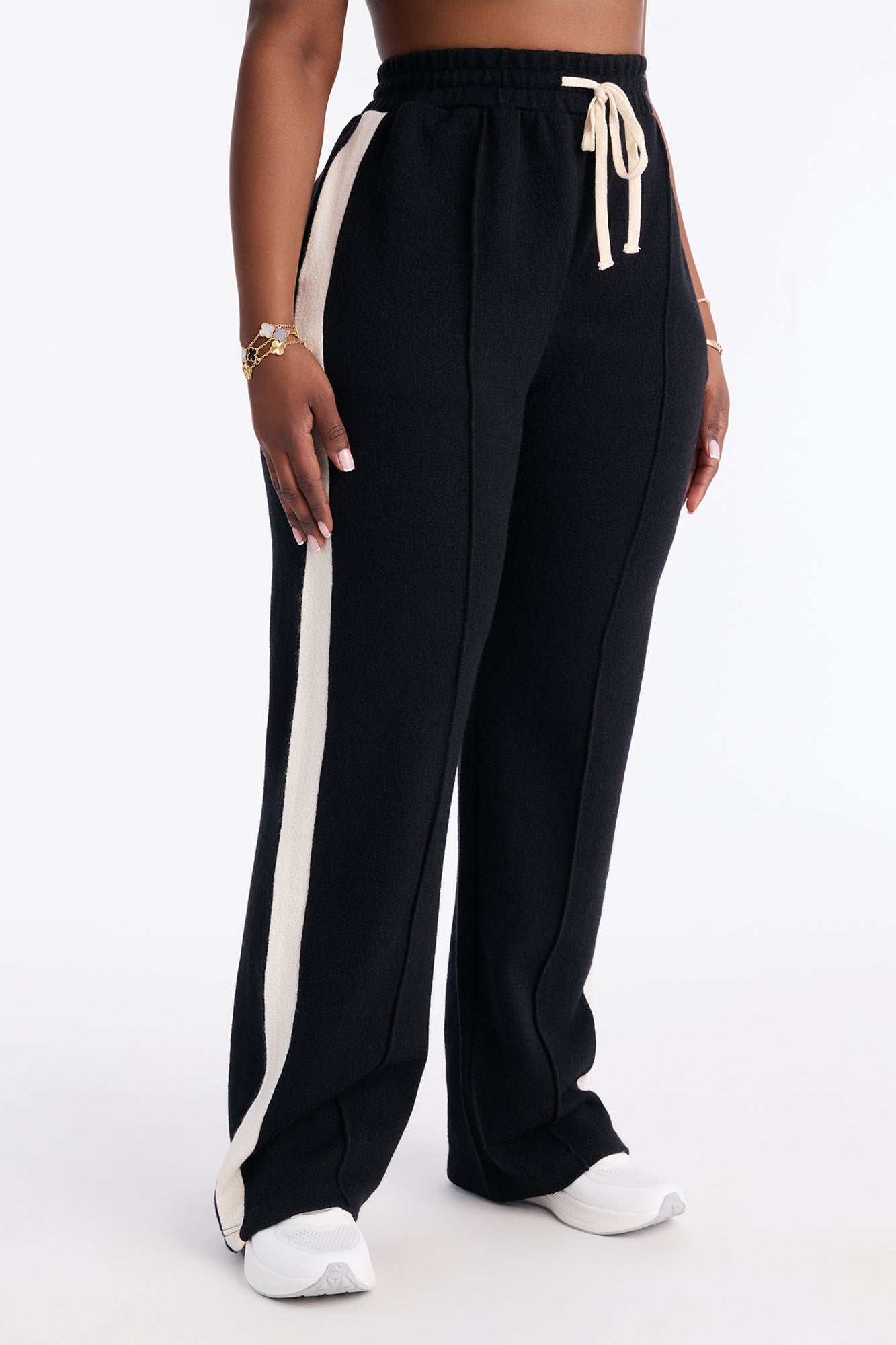Sammy Knitwear Wide Leg Pant 32″ - Black/combo