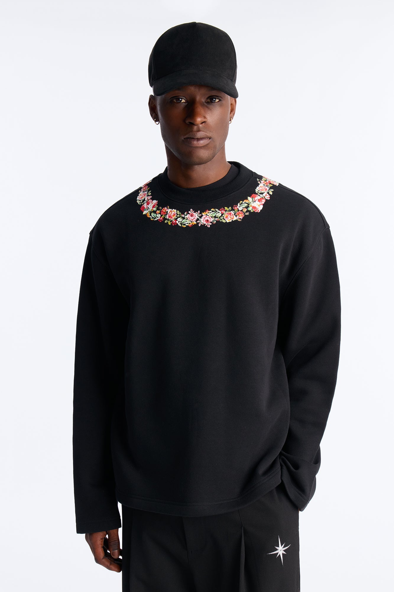 Roses Clean Finished Fleece Crewneck Sweatshirt - Black