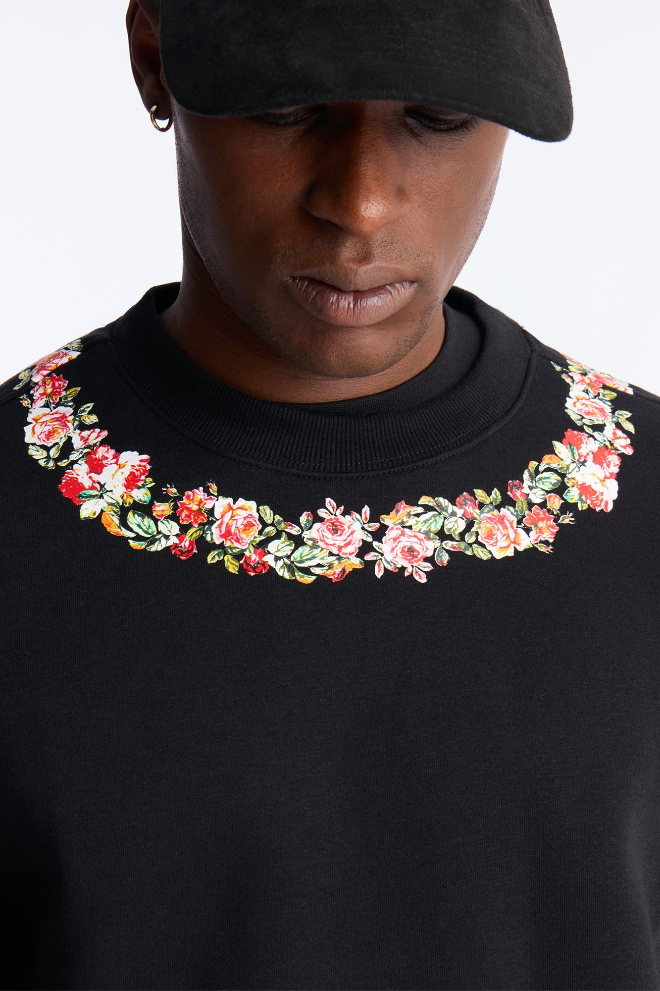 Roses Clean Finished Fleece Crewneck Sweatshirt - Black