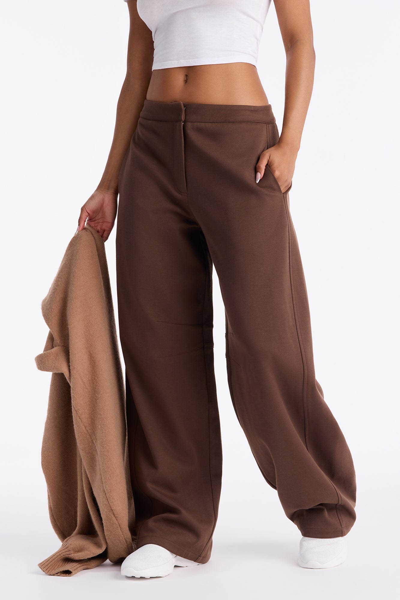 Juni Heavy Knit Jersey Barrel Leg Pant 31″ - Chocolate
