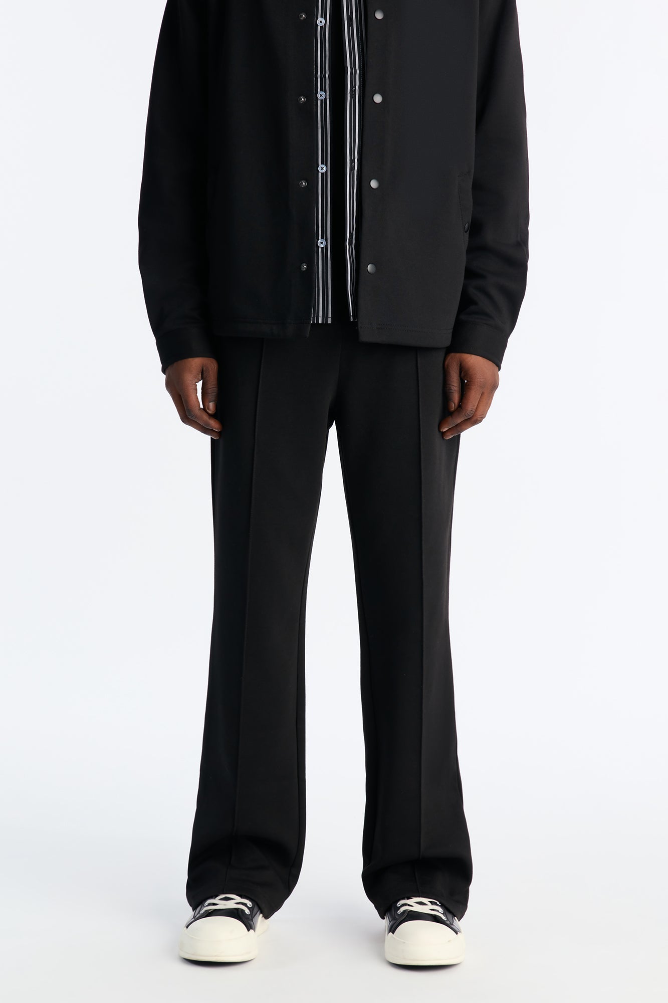 Structured Fleece Pintuck Slim Flare Sweatpants - Black