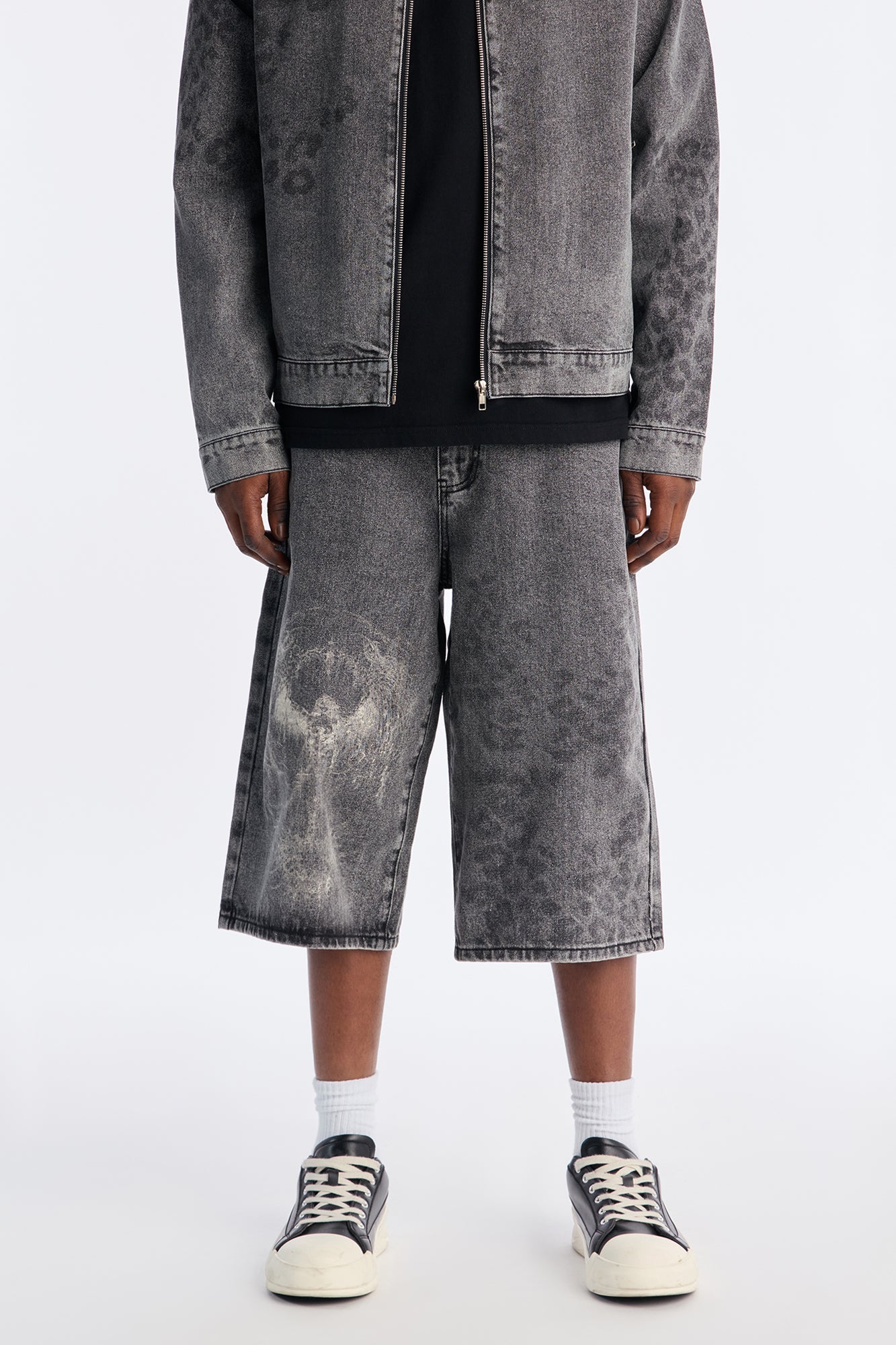 Baggy Night Fall Leopard Denim Shorts - Black Wash