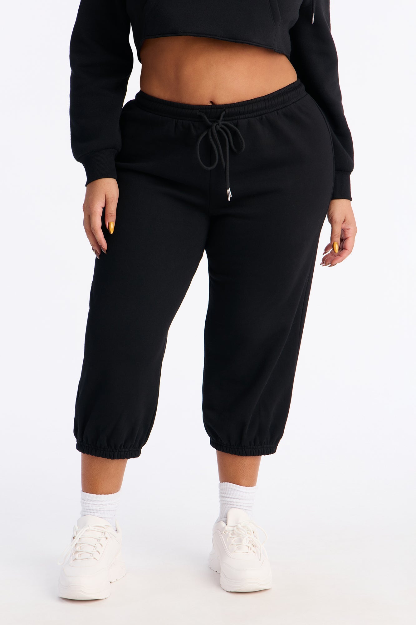Taylor Low Rise Capri Jogger - Black