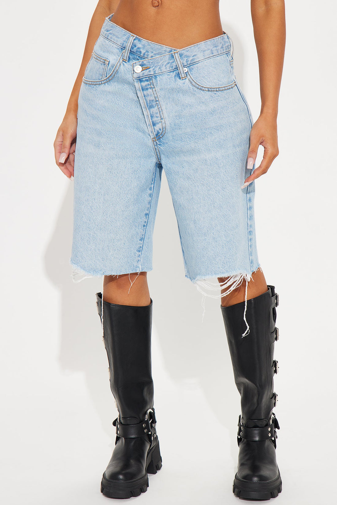 The Crossover Baggy Denim Jorts - Light Wash