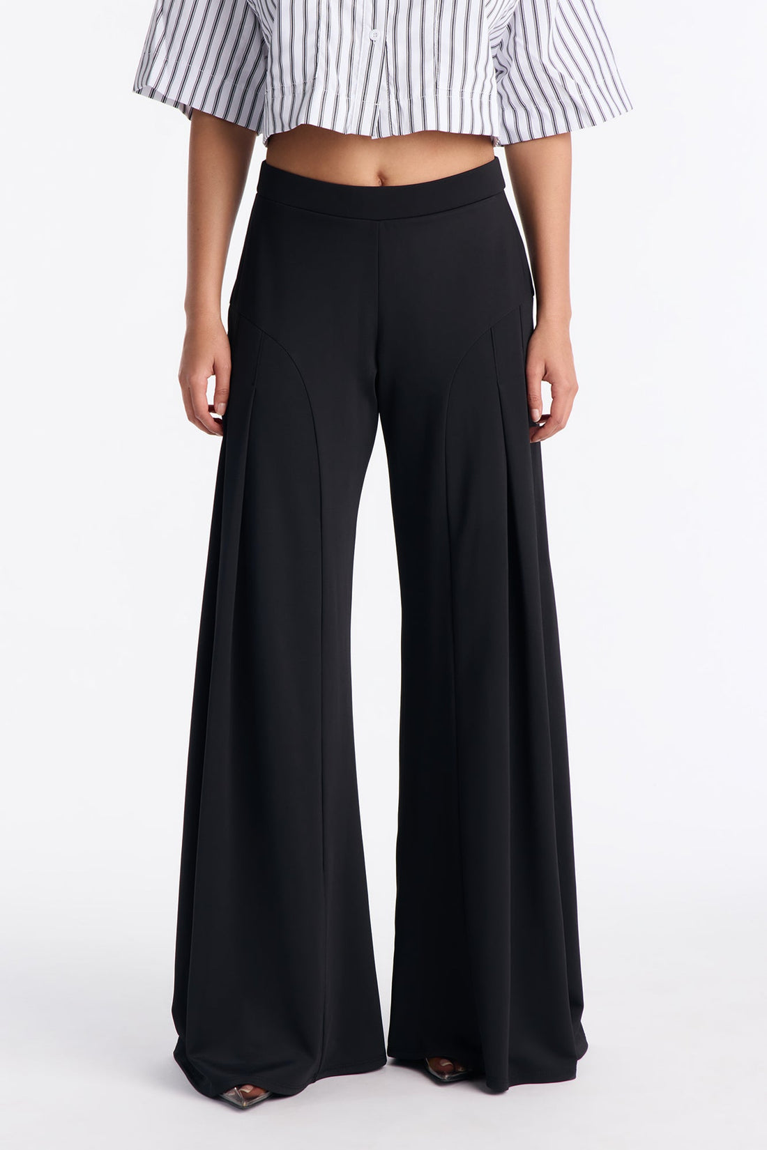 Tamara Pleated Mid Rise Super Wide Leg Pant 33″ - Black