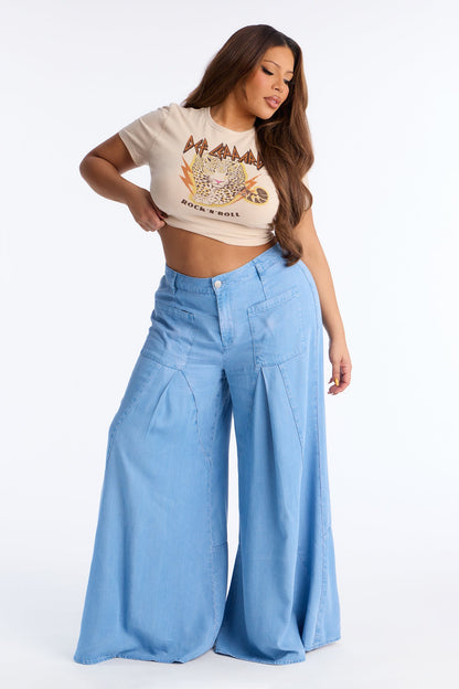 Sweet Sway Wide Leg Chambray Pant 33″ - Light Wash