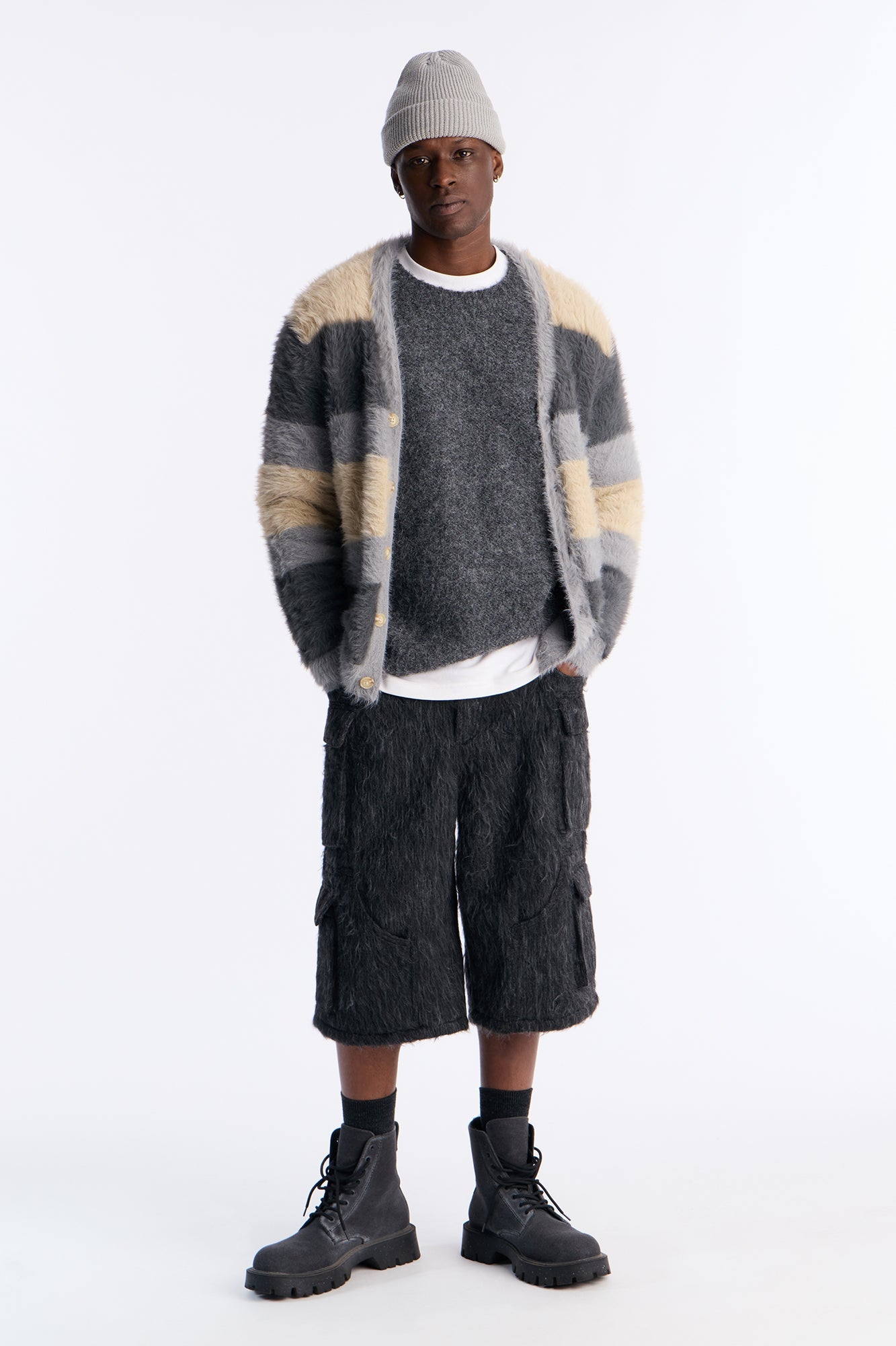 Baggy Warm Breeze Textured Short - Black