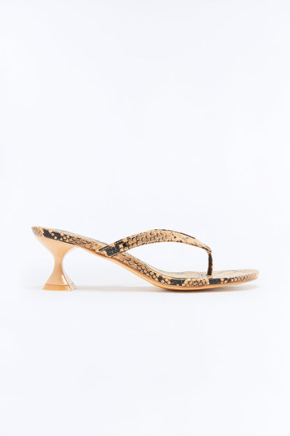 Course Patent Thong Kitten Heels - Natural/Combo