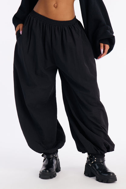 Serafina Windbreaker Low Rise Jogger Pant 28″ - Black