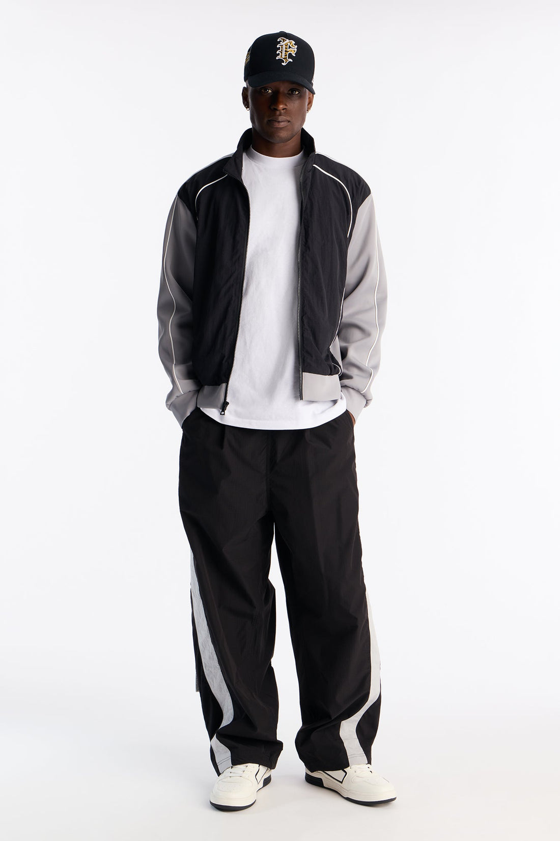 Wide Leg Rear All Over Pocket Tech Pant - Black